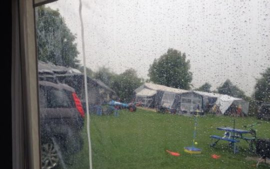 Plog camping de Bongerd &#8211; aankomen in de regen