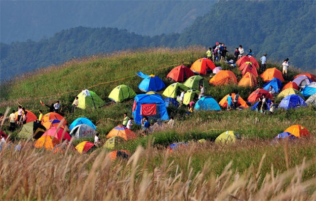 kleurrijk kamperen china festival gekleurde tenten